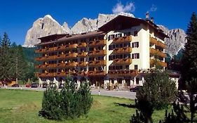 Hotel Argentina Cortina